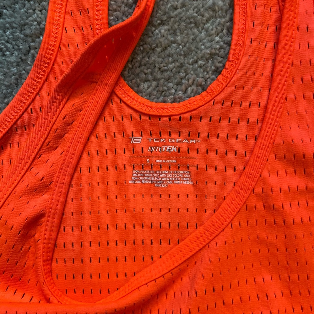 Workout tank - Picture 2 of 2